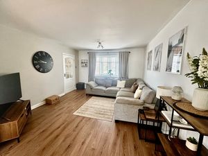 Photo 7- click for photo gallery